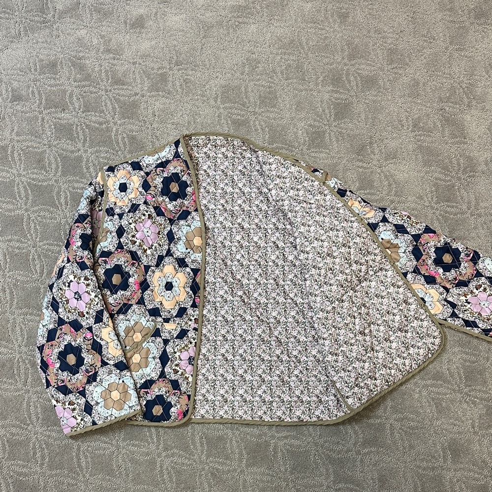 Floral Quilted Jacket with Detachable Sleeves